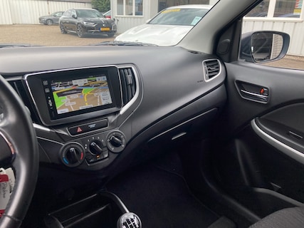 Suzuki-Baleno