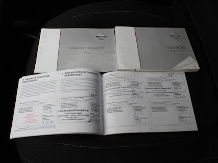Nissan-NV300
