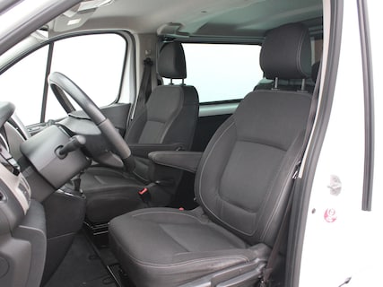 Nissan-NV300