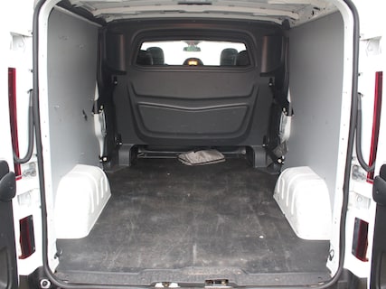 Nissan-NV300