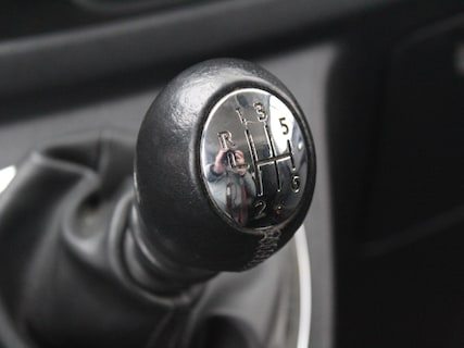 Nissan-NV300