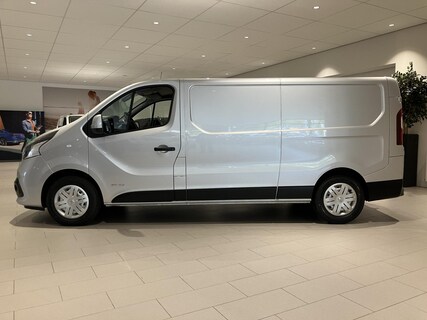 Nissan-NV300