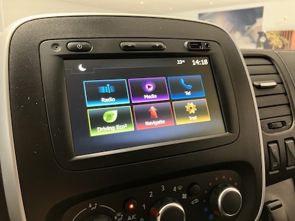 Nissan-NV300