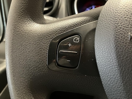 Nissan-NV300