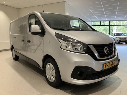 Nissan-NV300