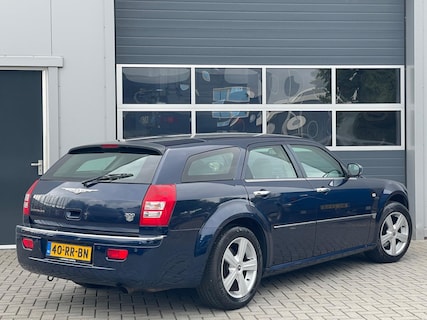 Chrysler-300C