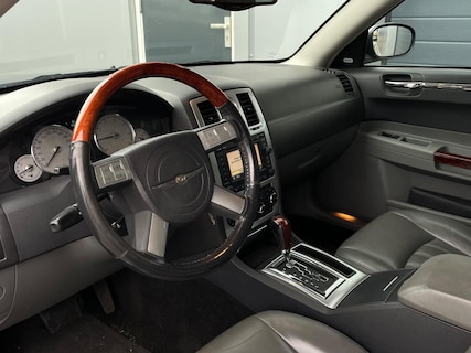 Chrysler-300C