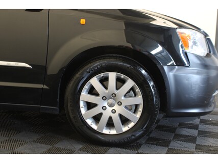 Chrysler-Town & Country