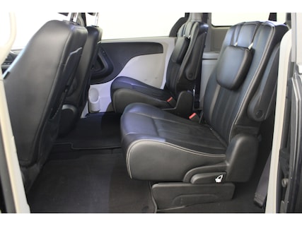 Chrysler-Town & Country