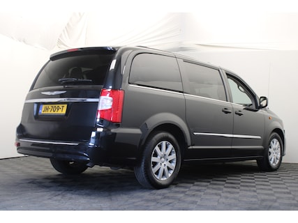 Chrysler-Town & Country