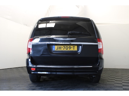 Chrysler-Town & Country