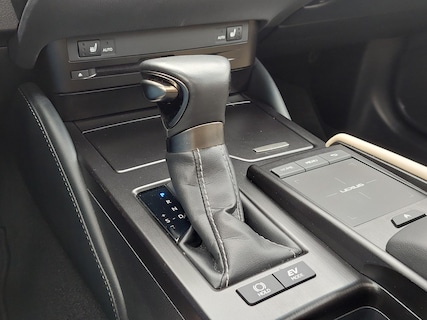 Lexus-ES