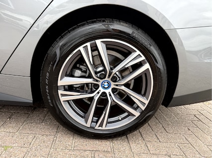 BMW-i4