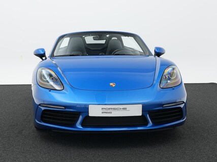 Porsche-718 Boxster