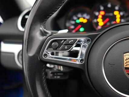 Porsche-718 Boxster