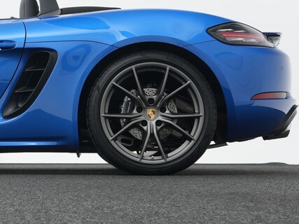 Porsche-718 Boxster