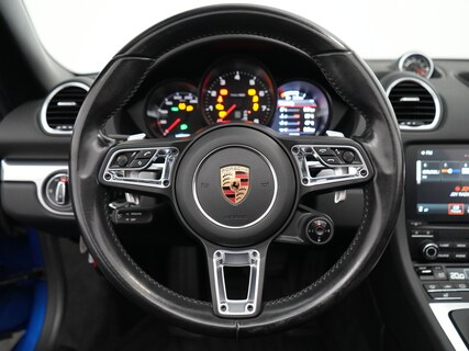 Porsche-718 Boxster