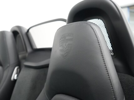 Porsche-718 Boxster