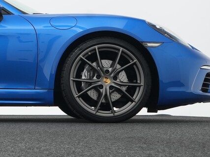 Porsche-718 Boxster