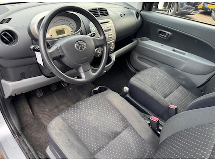 Daihatsu-Sirion