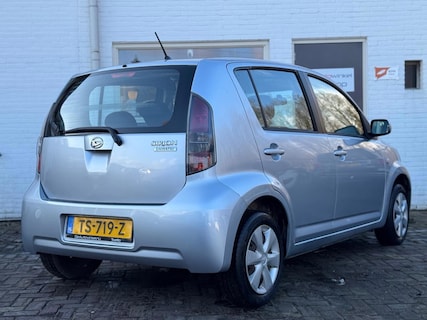 Daihatsu-Sirion