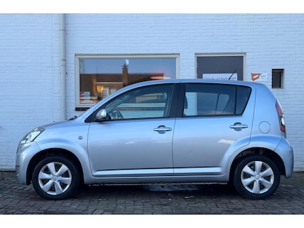 Daihatsu-Sirion