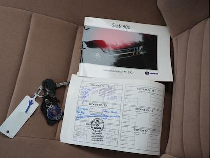 Saab-900
