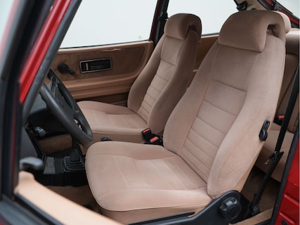 Saab-900