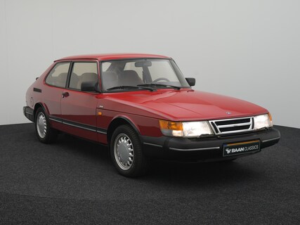 Saab-900