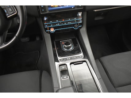 Jaguar-F-Pace