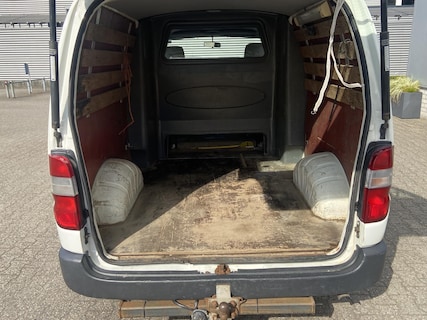 Toyota-HiAce