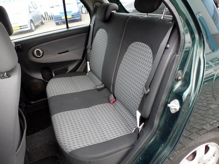 Daihatsu-Trevis