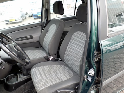 Daihatsu-Trevis