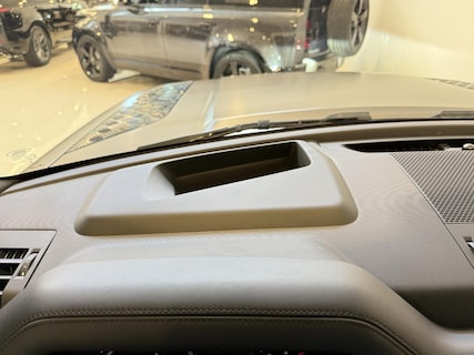 Land Rover-Defender