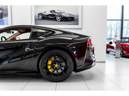 Ferrari-812 Superfast