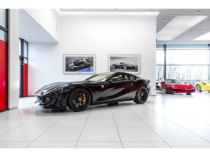 Ferrari-812 Superfast