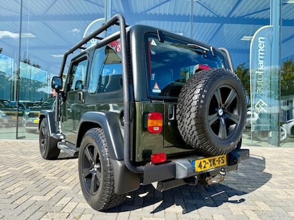 Jeep-Wrangler