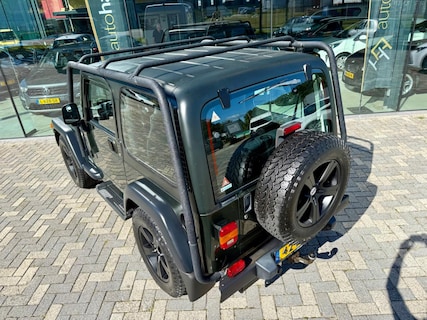 Jeep-Wrangler