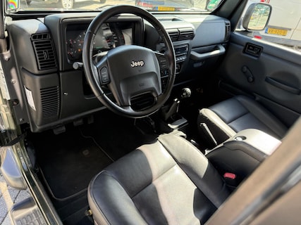 Jeep-Wrangler