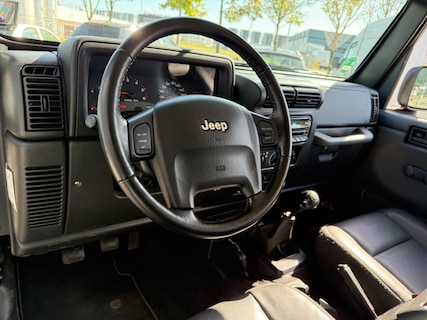 Jeep-Wrangler