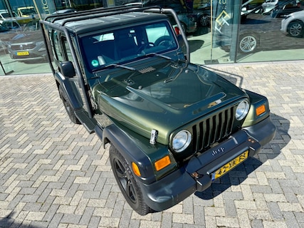 Jeep-Wrangler
