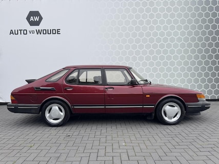 Saab-900