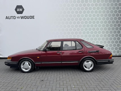 Saab-900