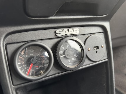 Saab-900