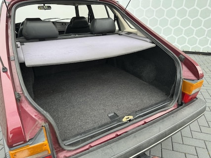 Saab-900