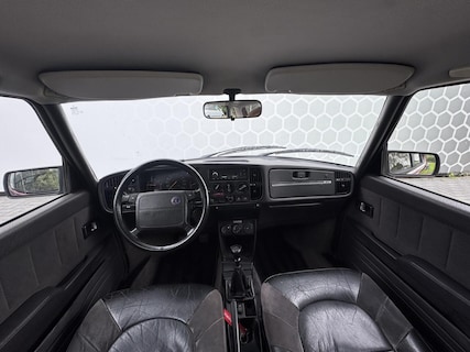 Saab-900