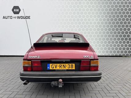 Saab-900