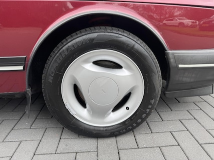 Saab-900