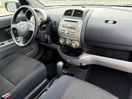 Daihatsu-Sirion