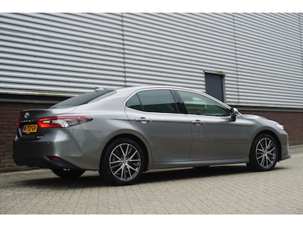Toyota-Camry